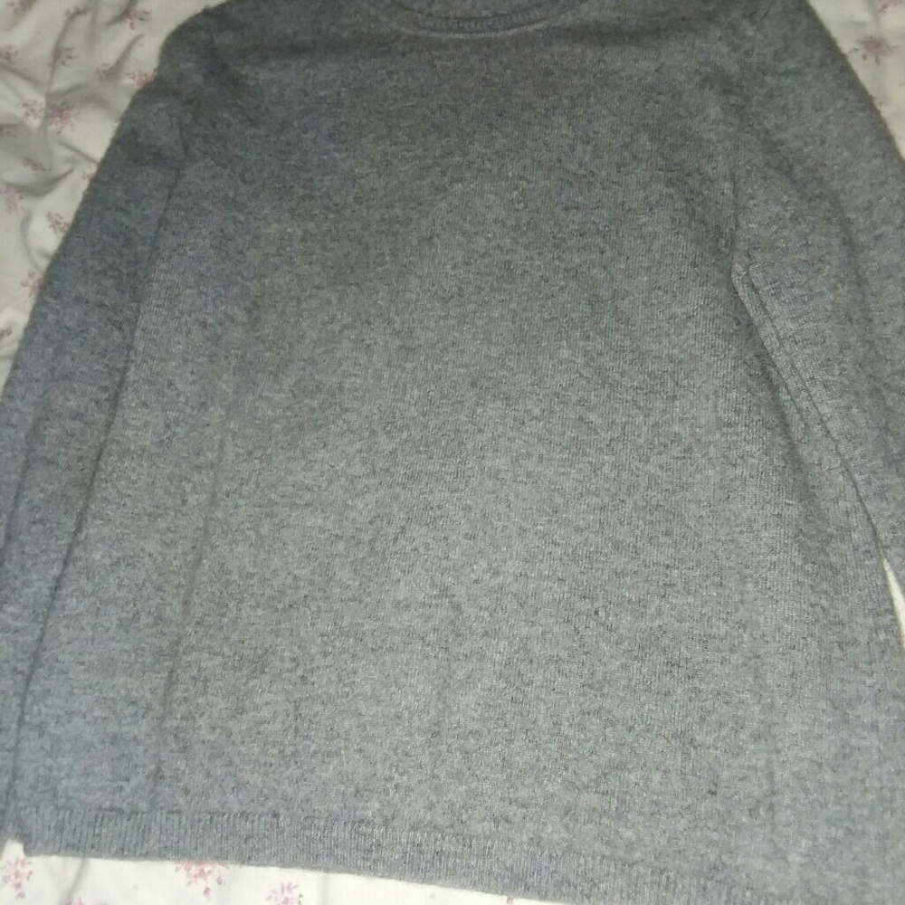 Grey Cashmere Sweater~ Valerie Stevens